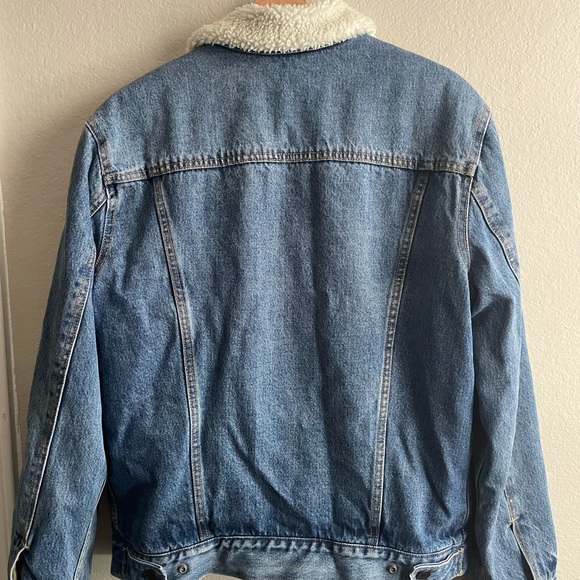 LEVI STRAUSS & CO. DENIM SHERPA TRUCKER JACKET SIZE MEDIUM WPL 423 - Picture 4 of 10
